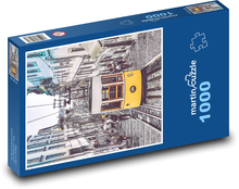 Žltá električka v meste Puzzle 1000 dielikov - 60 x 46 cm 