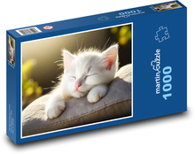 Biele mačiatko spiace na vankúši Puzzle 1000 dielikov - 60 x 46 cm 