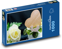 Bílá růže k Valentýnu Puzzle 1000 dílků - 60 x 46 cm