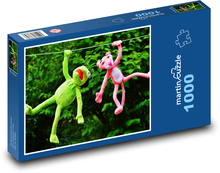 Pluszowe zabawki - żaba i różowa pantera Puzzle 1000 elementów - 60x46 cm