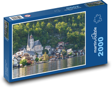 Domy u jezera Puzzle 2000 dílků - 90 x 60 cm