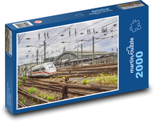 Vlak na železnici Puzzle 2000 dielikov - 90 x 60 cm