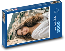 Piękna kobieta w mieście Puzzle 2000 elementów - 90x60 cm