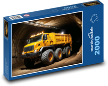 Nákladní vůz v tunelu Puzzle 2000 dílků - 90 x 60 cm