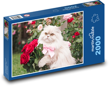 Biela mačka s kyticou ruží k narodeninám Puzzle 2000 dielikov - 90 x 60 cm