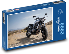 Motorrad auf der Straße Puzzle 2000 Teile - 90 x 60 cm