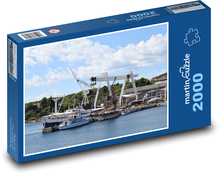 Nákladní lodě v přístavu Puzzle 2000 dílků - 90 x 60 cm