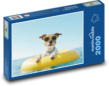 Pies w wodzie w okularach Puzzle 2000 elementów - 90x60 cm