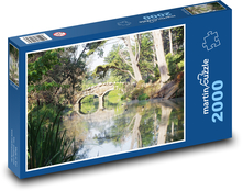Kamienny most przez rzekę Puzzle 2000 elementów - 90x60 cm