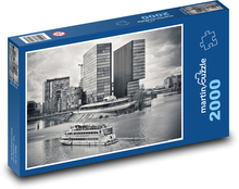 Město Düsseldorf - loď Puzzle 2000 dílků - 90 x 60 cm