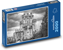 Hrad Butrón Puzzle 2000 dílků - 90 x 60 cm