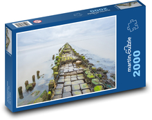 Der Steinweg im Wasser Puzzle 2000 Teile - 90 x 60 cm