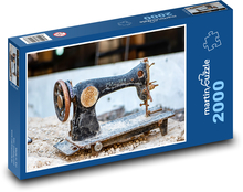Starý šijací stroj Puzzle 2000 dielikov - 90 x 60 cm