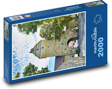 Entrance Puzzle 2000 pieces - 90 x 60 cm