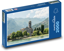 Jezero Como - kostel Puzzle 2000 dílků - 90 x 60 cm