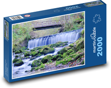 Wodospad - most Puzzle 2000 elementów - 90x60 cm