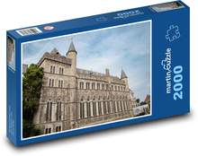 Zabytkowy budynek Puzzle 2000 elementów - 90x60 cm