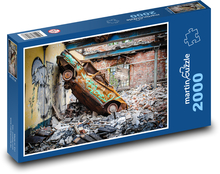 Wreck of a car in ruins Puzzle 2000 pieces - 90 x 60 cm