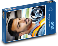 Muž - stavebný, robotník Puzzle 260 dielikov - 41 x 28,7 cm