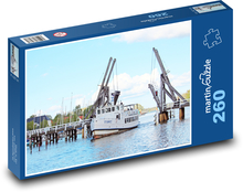 Boot im Hafen. Puzzle 260 Teile - 41 x28,7 cm