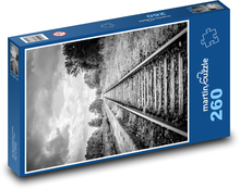 Staré opustené zábradlie Puzzle 260 dielikov - 41 x 28,7 cm 