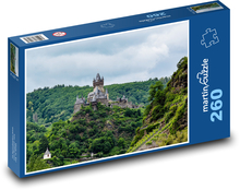 Hrad týčiaci sa nad zalesnenou dolinou Puzzle 260 dielikov - 41 x 28,7 cm