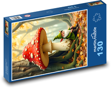 Ein Kobold im Wald an einem Pilz Puzzle 130 Teile - 28,7x20 cm