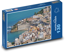 Mesto na pobreží Stredozemného mora Puzzle 130 dielikov - 28,7 x 20 cm 