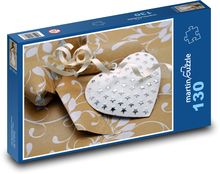 Srdce jako dárek k Valentýnu Puzzle 130 dílků - 28,7 x 20 cm