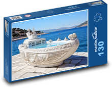 Kamenná loď pri mori Puzzle 130 dielikov - 28,7 x 20 cm